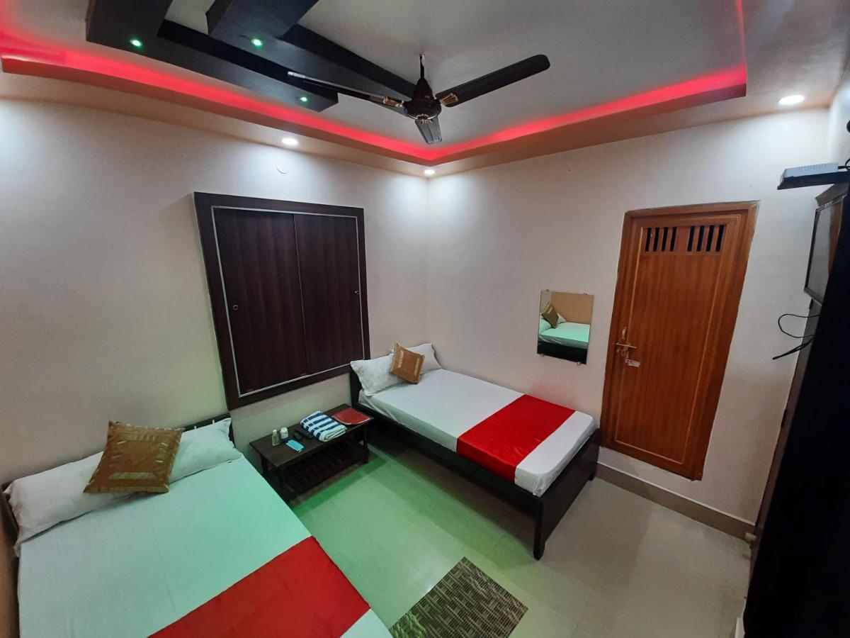 Hotel Shakuntla Palace - 400 Meters Away From Vishnu Pad Temple 7 Mins Walk Gaya Exteriér fotografie