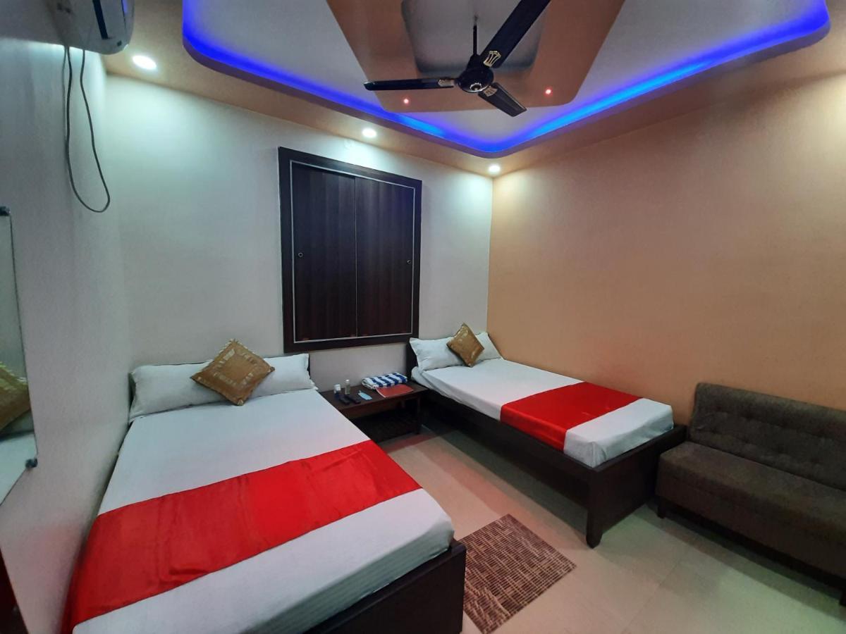 Hotel Shakuntla Palace - 400 Meters Away From Vishnu Pad Temple 7 Mins Walk Gaya Exteriér fotografie