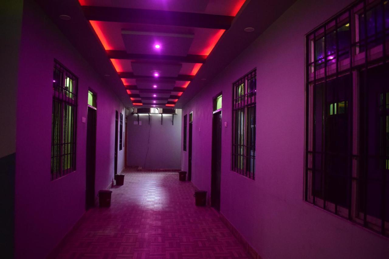 Hotel Shakuntla Palace - 400 Meters Away From Vishnu Pad Temple 7 Mins Walk Gaya Exteriér fotografie