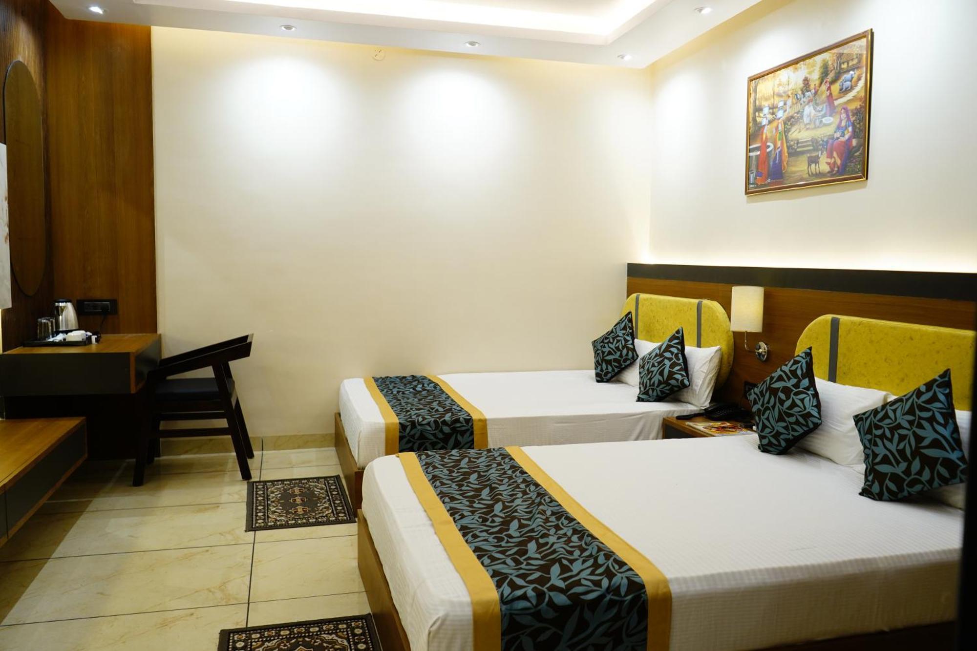 Hotel Shakuntla Palace - 400 Meters Away From Vishnu Pad Temple 7 Mins Walk Gaya Exteriér fotografie