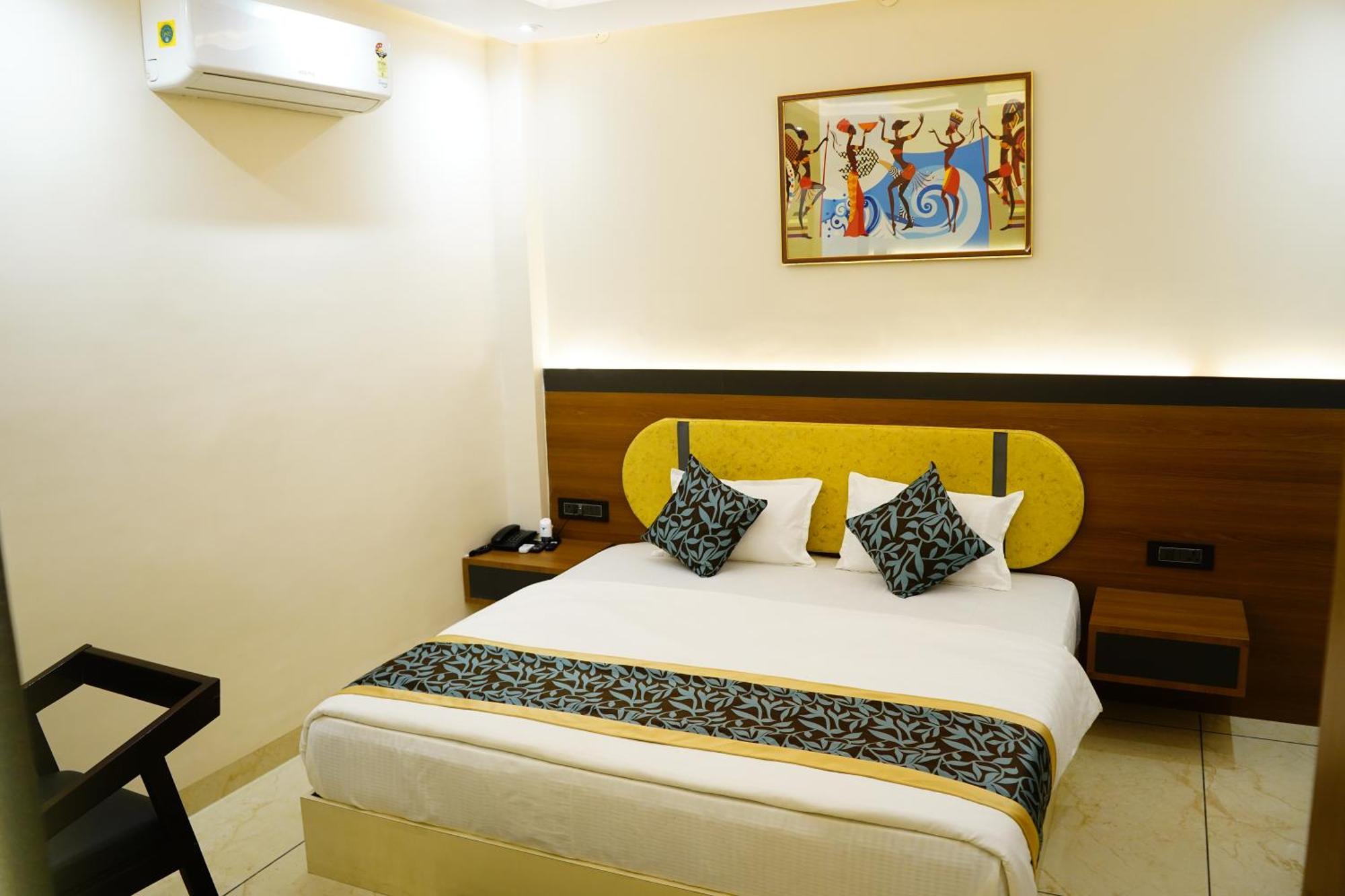 Hotel Shakuntla Palace - 400 Meters Away From Vishnu Pad Temple 7 Mins Walk Gaya Exteriér fotografie