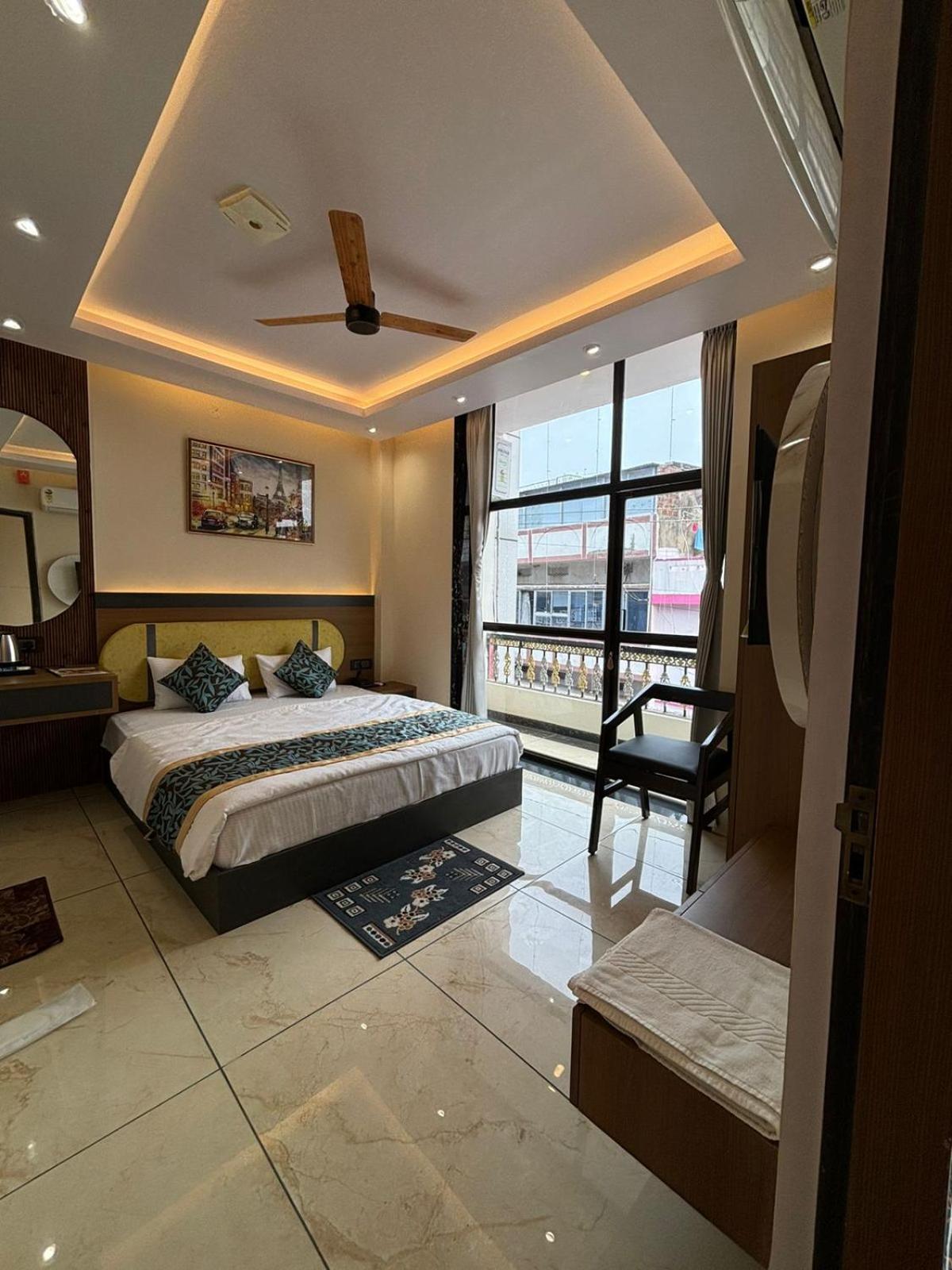 Hotel Shakuntla Palace - 400 Meters Away From Vishnu Pad Temple 7 Mins Walk Gaya Exteriér fotografie