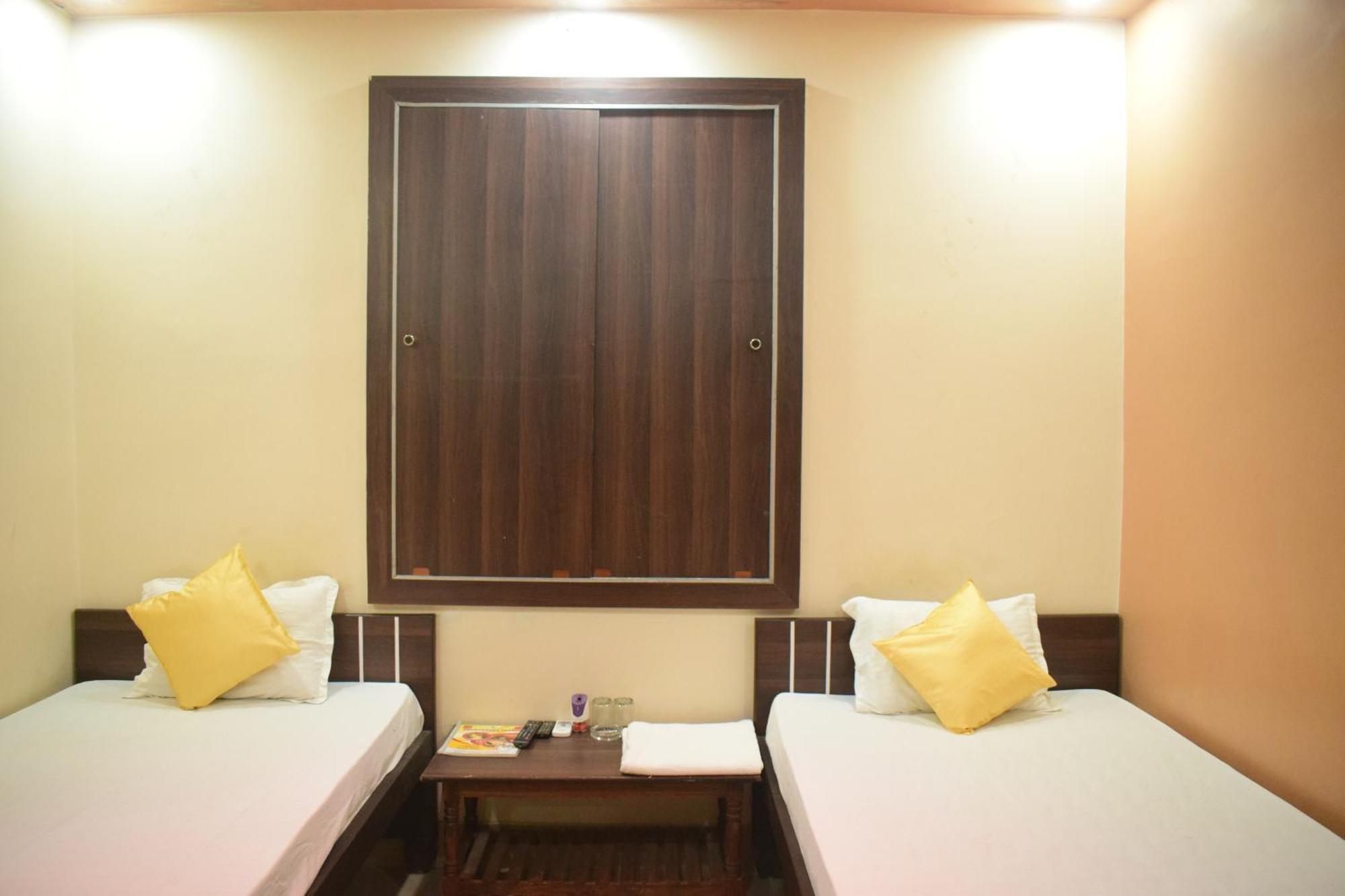 Hotel Shakuntla Palace - 400 Meters Away From Vishnu Pad Temple 7 Mins Walk Gaya Exteriér fotografie