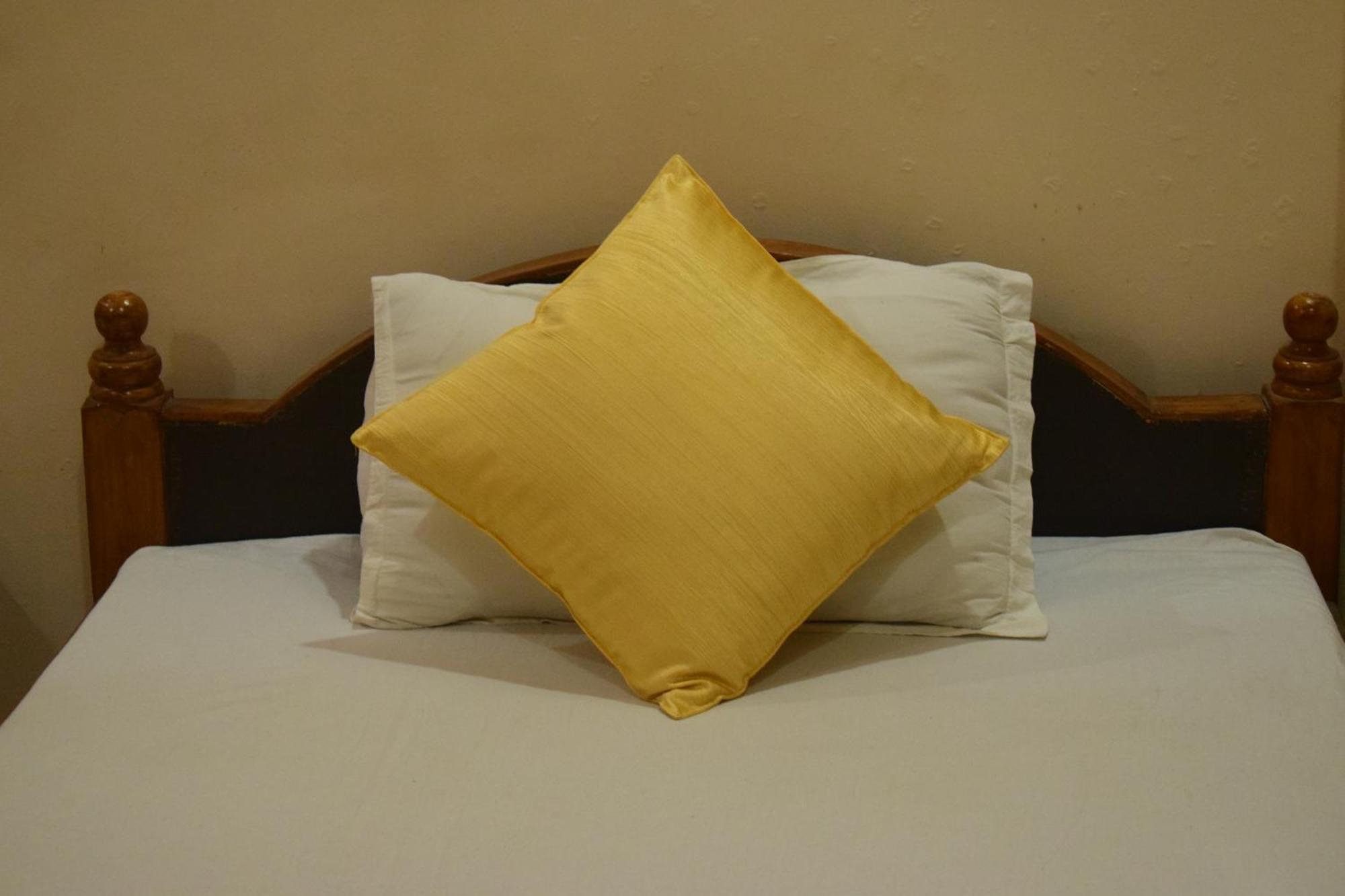 Hotel Shakuntla Palace - 400 Meters Away From Vishnu Pad Temple 7 Mins Walk Gaya Exteriér fotografie